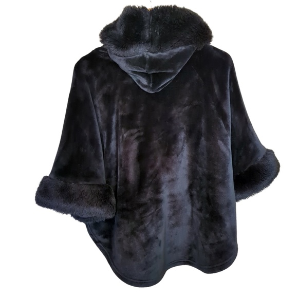 La Vie en Rose  Black Plush Hooded Cape with Pom Poms - Picture 11 of 13